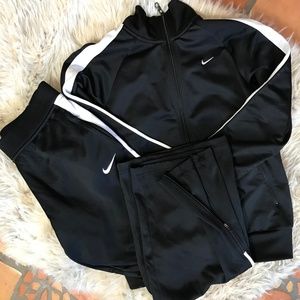 Nike Jogging Track Suit